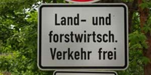 Schild Zufahrt Verboten Forst_ und Landwirtschaft frei.jpg