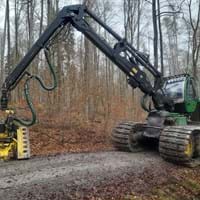 Holzernte mit Harvester.jpg
